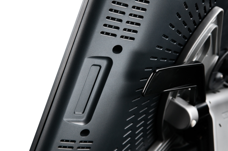 Illustration for article titled New Wacom Cintiq 21UX Has 2048 Pressure Levels and Back Touchpads